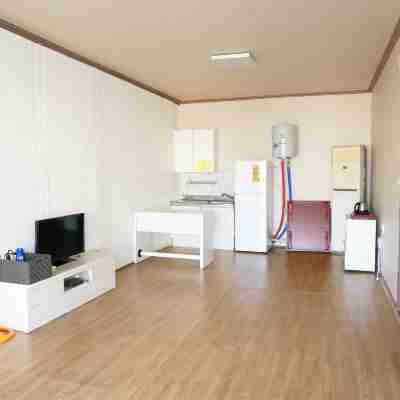 Busan Staymore Village Pension Rooms