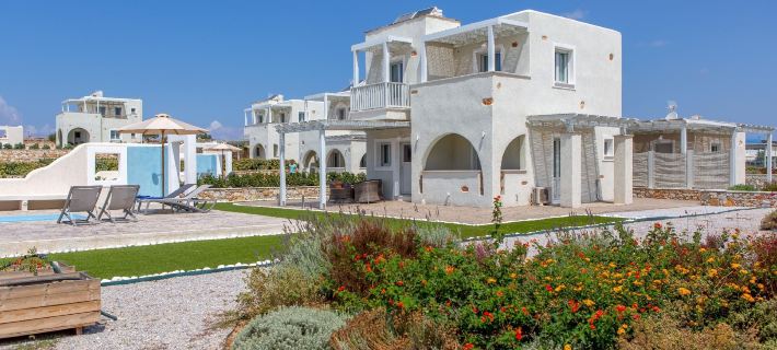 Sun and Moon Villas Hotels in Naxos