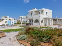 Sun and Moon Villas Hotel dekat Pantai Agiassos