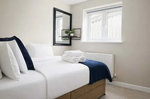 1 BR Apart 14 min Walk to Tattersalls EV Charging -  Ferienwohnungen