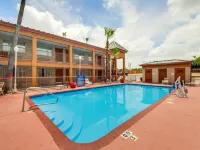 Econo Lodge Inn & Suites Hotels in Eagle Pass