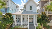3 Ensuite Bedrooms, Porches & BBQ Near Inlet Beach 30A Ciel Bleu by Avantstay