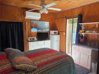 Studio, Private Entrance, fenced in quiet corner, pets ok, large Parking area