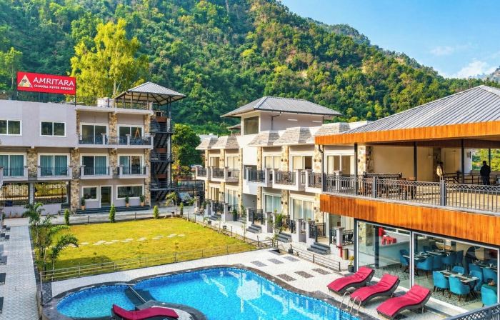 Amritara Chakra River Resort (Closest Luxury Resort to Neelkanth Temple)