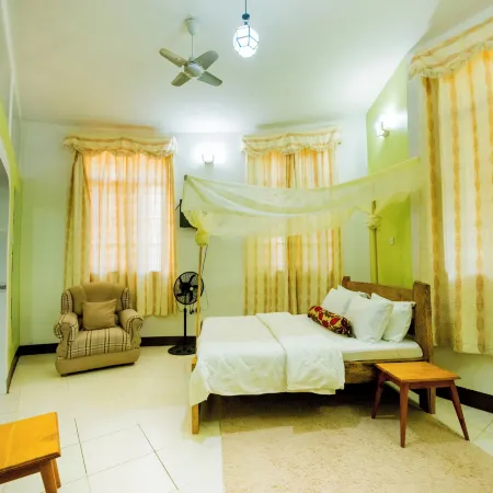 Mama Thea Homes