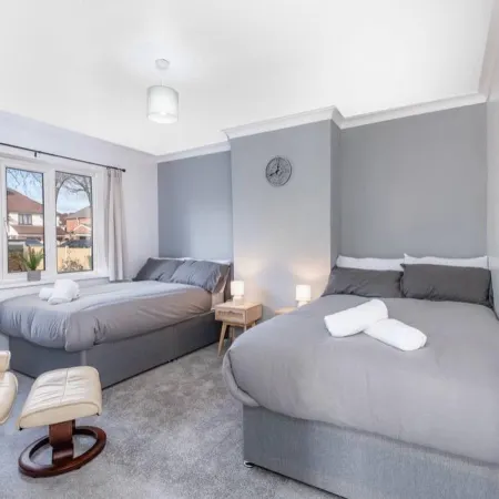 Charming 3-Bedroom Wolverhampton Home with Private Hot Tub