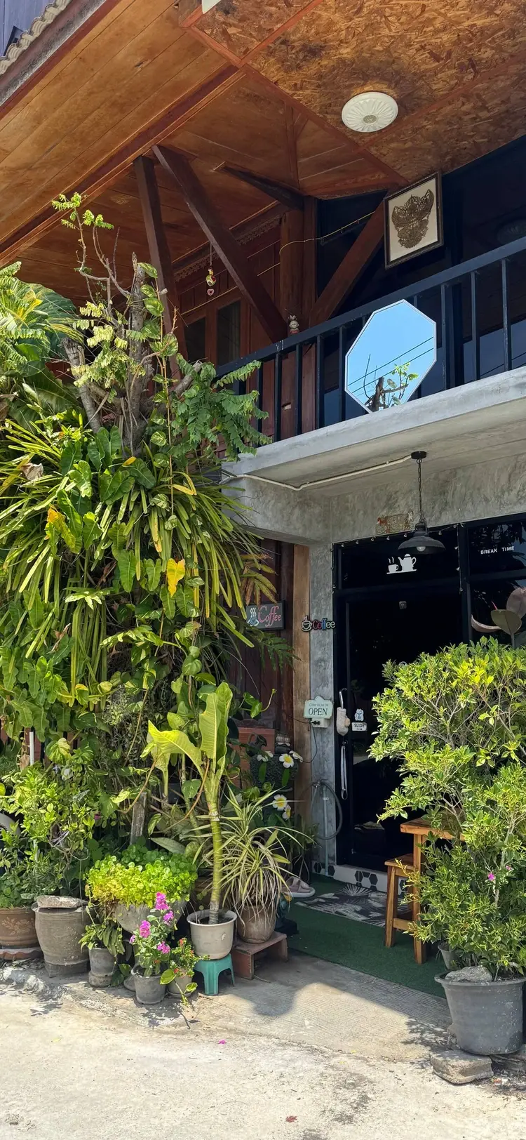 รูปภาพของEntire cozy house - near fighter street Ta-Ied
