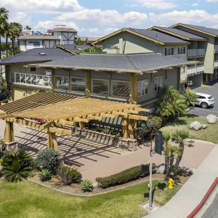 Best Western Plus Beach View Lodge