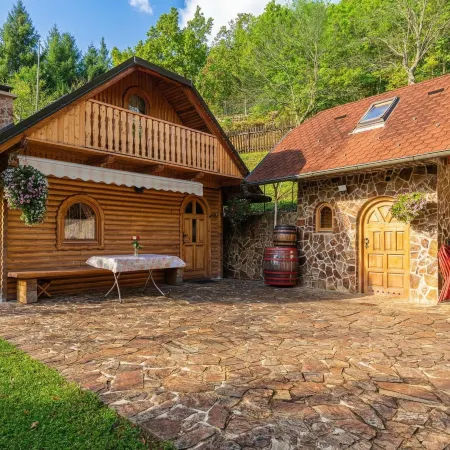 Rudnica Hill Lodge - Happy Rentals
