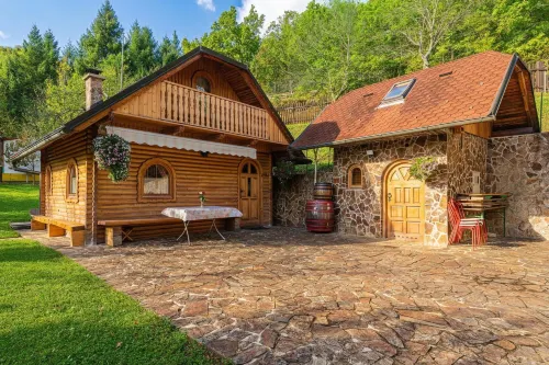 Rudnica Hill Lodge - Happy Rentals - Wifi