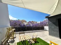 ZUR Boutique Hostel