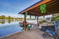 Serene 3BR Home in Kent With Modern Comforts