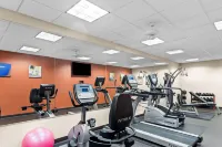 Comfort Inn & Suites - Gym