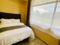 Centrally-Located 2 Bedroom Apartment in Mutare, Zimbabwe โรงแรมในมูตาเร