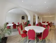 Elegant Vineyard Stay for Three