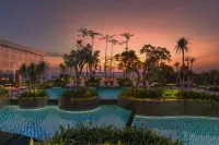 Aloft Surabaya Pakuwon City - Pools