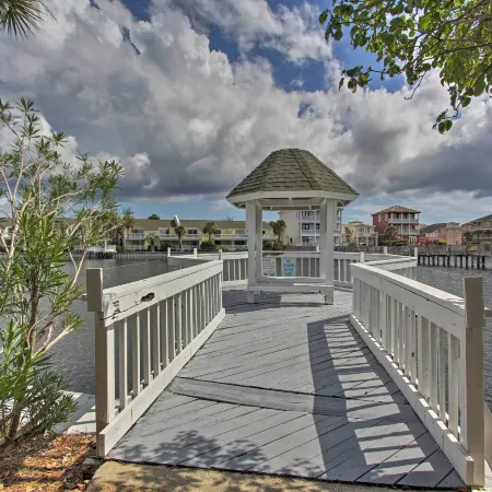 Destin Townhome with Beach Access and 2 Pools!
