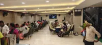 Hotel Meritel Grande, Vijay Nagar, Indore - servizio colazione