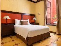 Hotel 1915 Inn & Suites - Pysäköinti