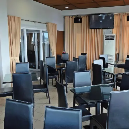 Cebu Capitol Central Hotel & Suites powered by Cocotel