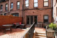 Maverick Suites at 402 Columbus Ave