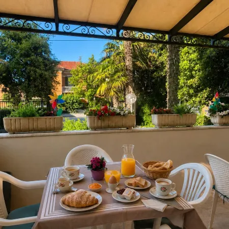 Hotel Villa Pina