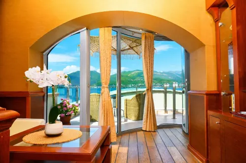 Luxury Sea Residence by Kristina -  Apartamentos vacacionales