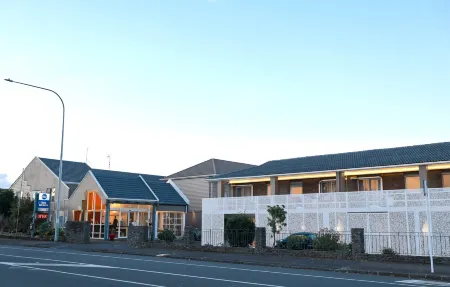 Best Western Newmarket Inn & Suites