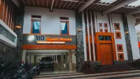 Tirtasari Nice Guest House - 2-Star