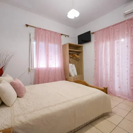 Flower's Studio Alonnisos - Artemis Summer Escape