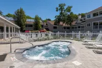 Meadowmere Resort - Spa