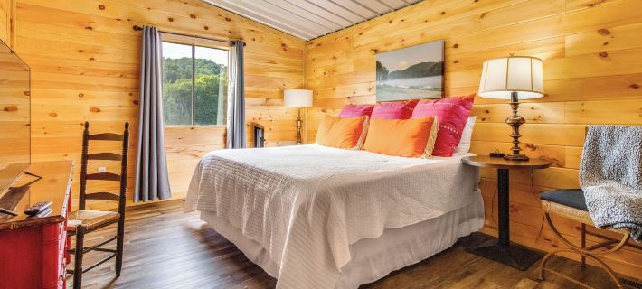 Melbourne Home w/ Fire Pit on the White River! Hotels in Stone County