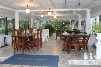 White Elephant Resort - Breakfast