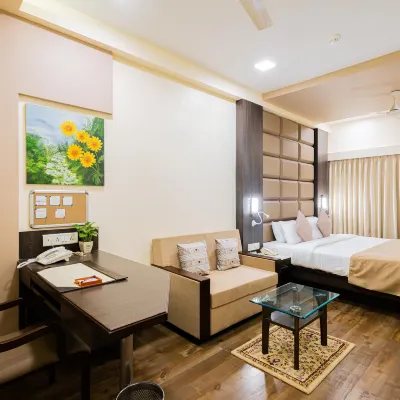 Hotel Shreemaya Hotels near Devi Ahilya Bai Holkar Airport