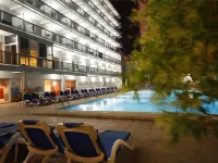 Hotel Perla Hotels near قصر بنيدورم