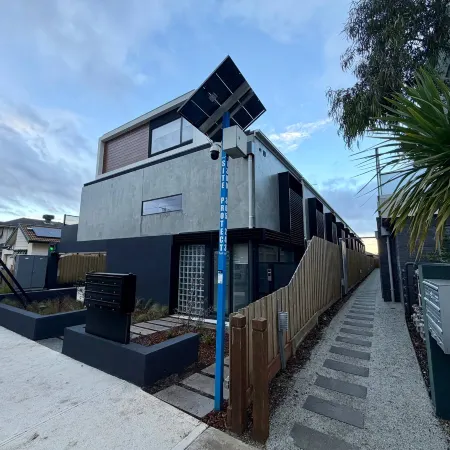 Luxurious Modern and contemporary apartment Hotele w: Essendon
