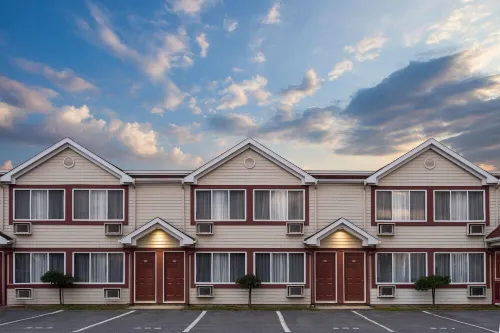 Travelodge by Wyndham Drummondville - familiares