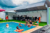 Akure Airport Hotel - Kolam Renang