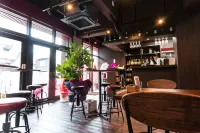 RED HELMET House＆Sports Bar Hiroshima - bar