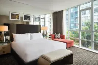 Loden Vancouver - con vista mare