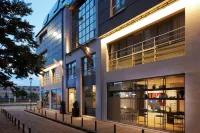 Noa Hotel - Parking