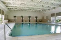 DoubleTree by Hilton Hotel Chicago - Alsip - Pools
