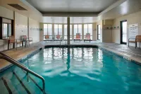Courtyard Lebanon - Pools