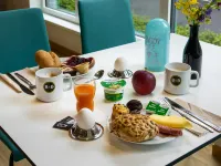 B&B HOTEL Wuppertal City-South - 朝食