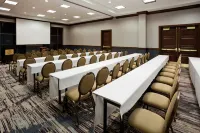 Sheraton St. Paul Woodbury Hotel - Pet friendly