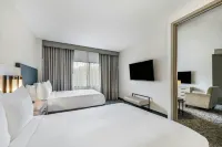 DoubleTree Suites by Hilton Raleigh - Durham - balcony