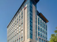 Marriott Dallas Uptown Hotels near Katy Trail