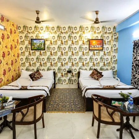 Hotel Anand LOK
