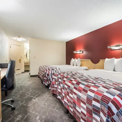 Red Roof Inn Seattle Airport - SEATAC Hotels near United Club