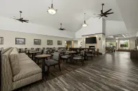 Homewood Suites by Hilton Bakersfield - parking